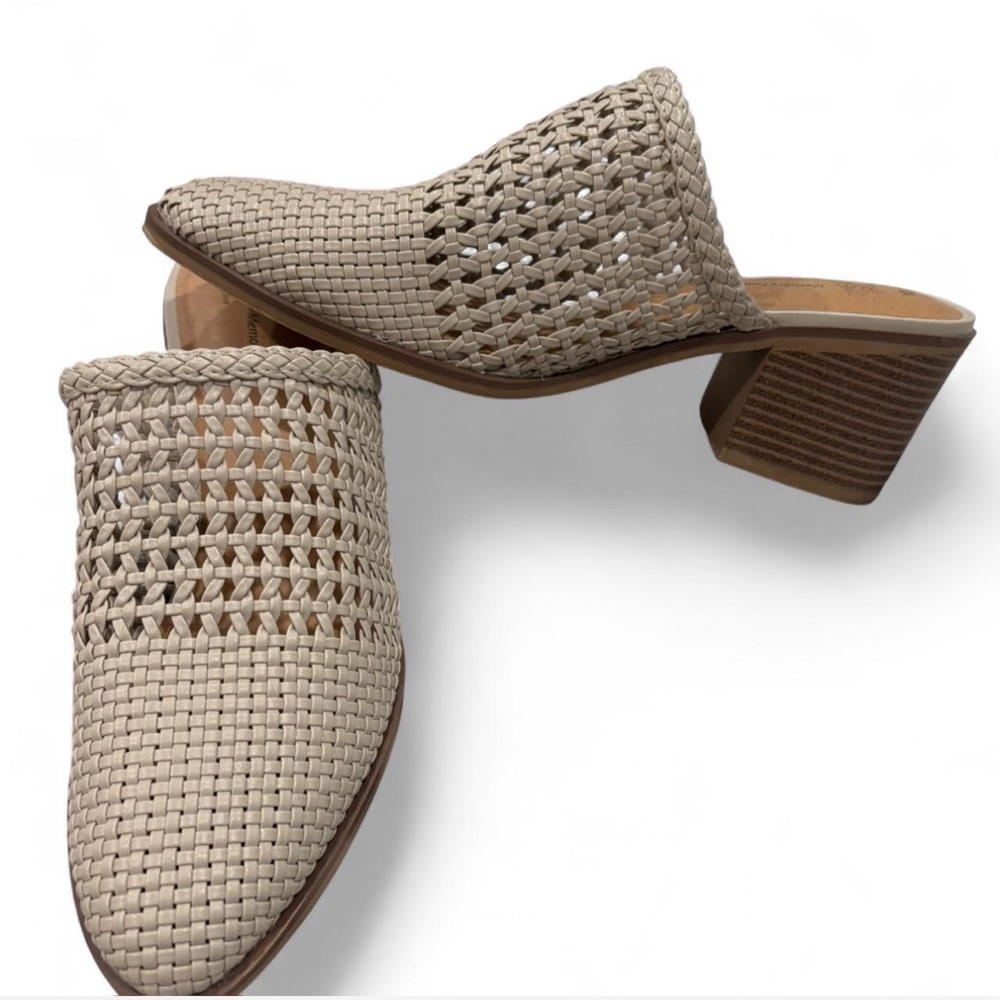 Women's Beige Woven Mules